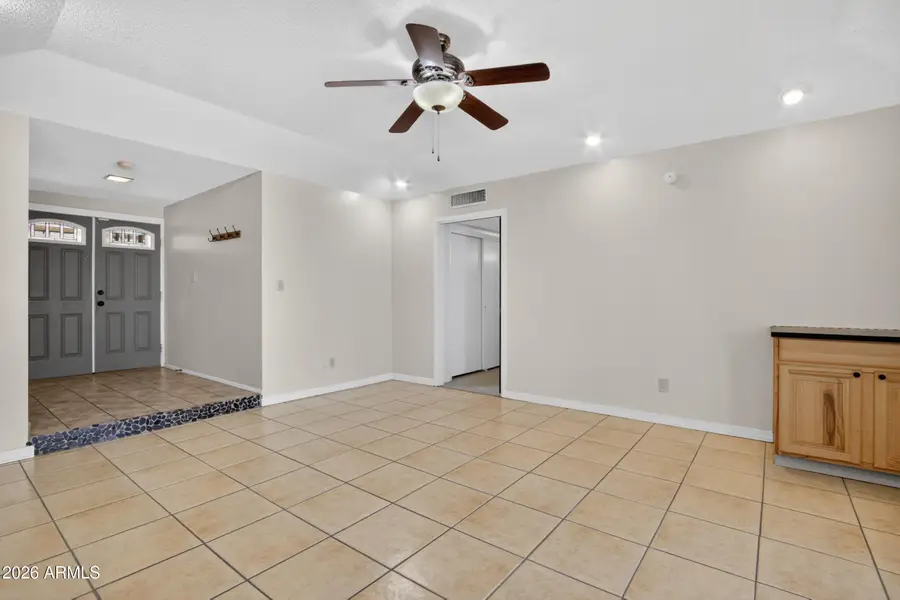 4610 W Laurie Lane, Glendale, AZ 85302 - #2