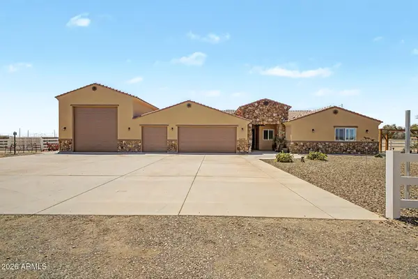24039 W Cavedale Drive, Wittmann, AZ 85361
