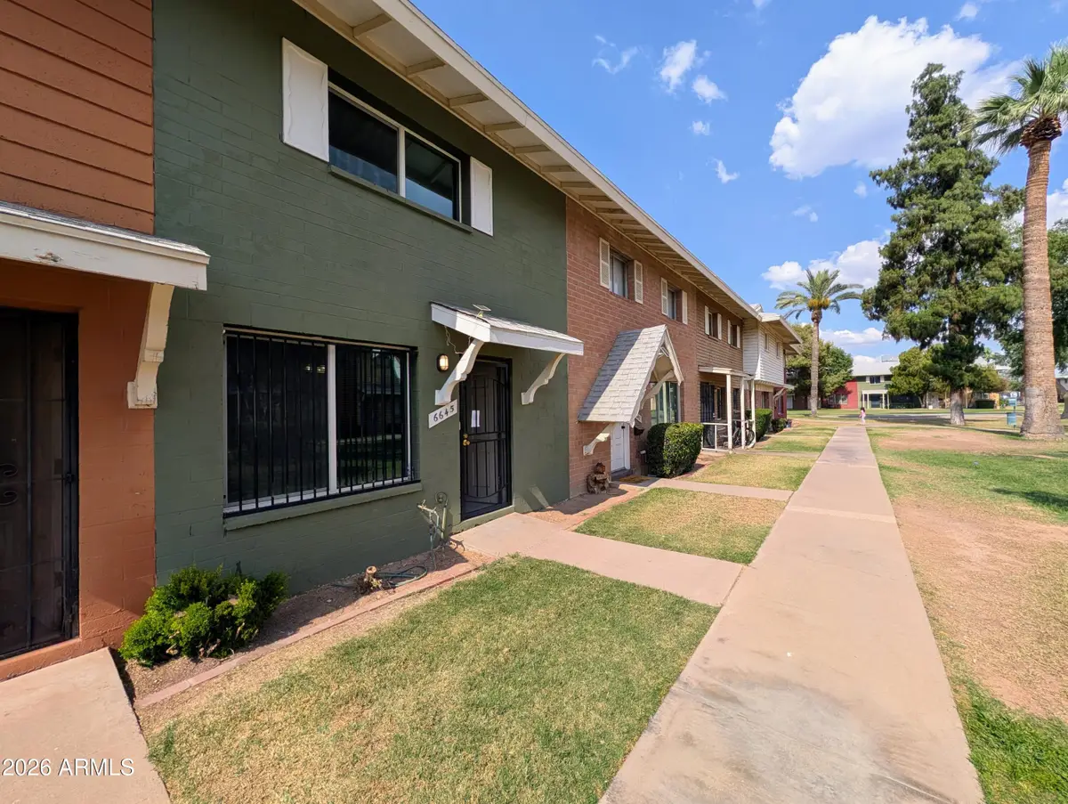 6645 N 44th Avenue, Glendale, AZ 85301 - #1