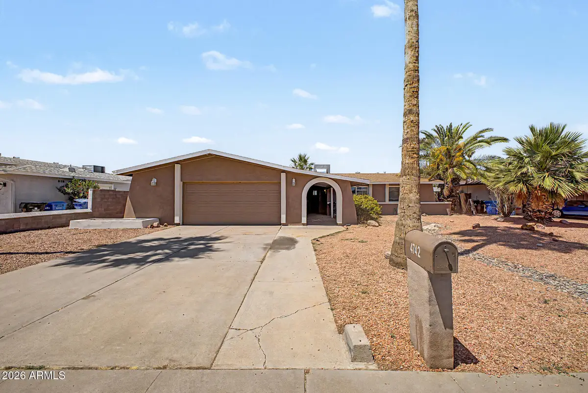 4742 W Paradise Drive, Glendale, AZ 85304 - #1
