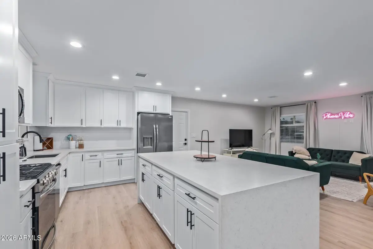 1535 W Lawrence Road, Phoenix, AZ 85015 - #1