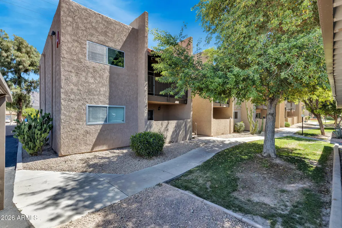 5525 E Thomas Road #A1, Phoenix, AZ 85018 - #1