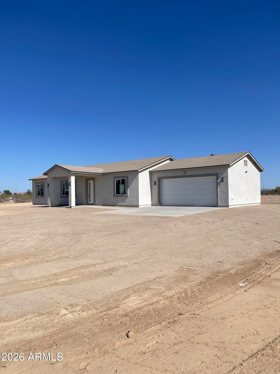 34054 W Pioneer Street, Tonopah, AZ 85354 - #2