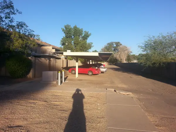 5813 N 59th Drive, Glendale, AZ 85301