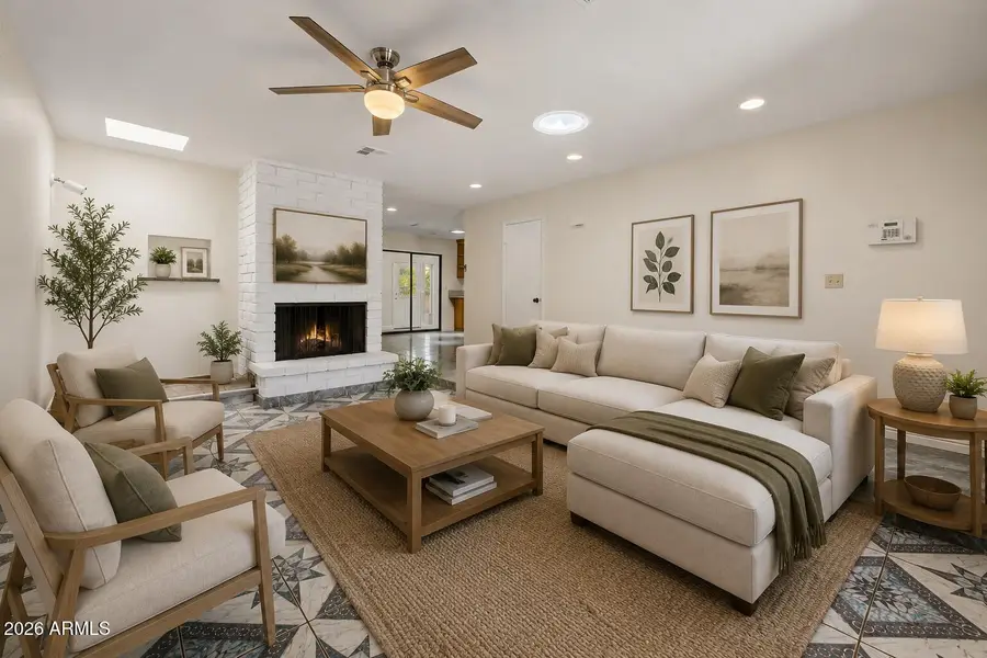 1817 W Isleta Avenue, Mesa, AZ 85202 - #2