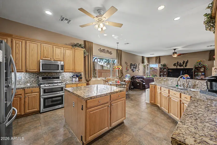 6915 W Briles Road, Peoria, AZ 85383 - #2
