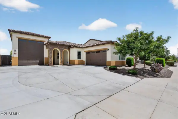 8401 N 172nd Lane, Waddell, AZ 85355
