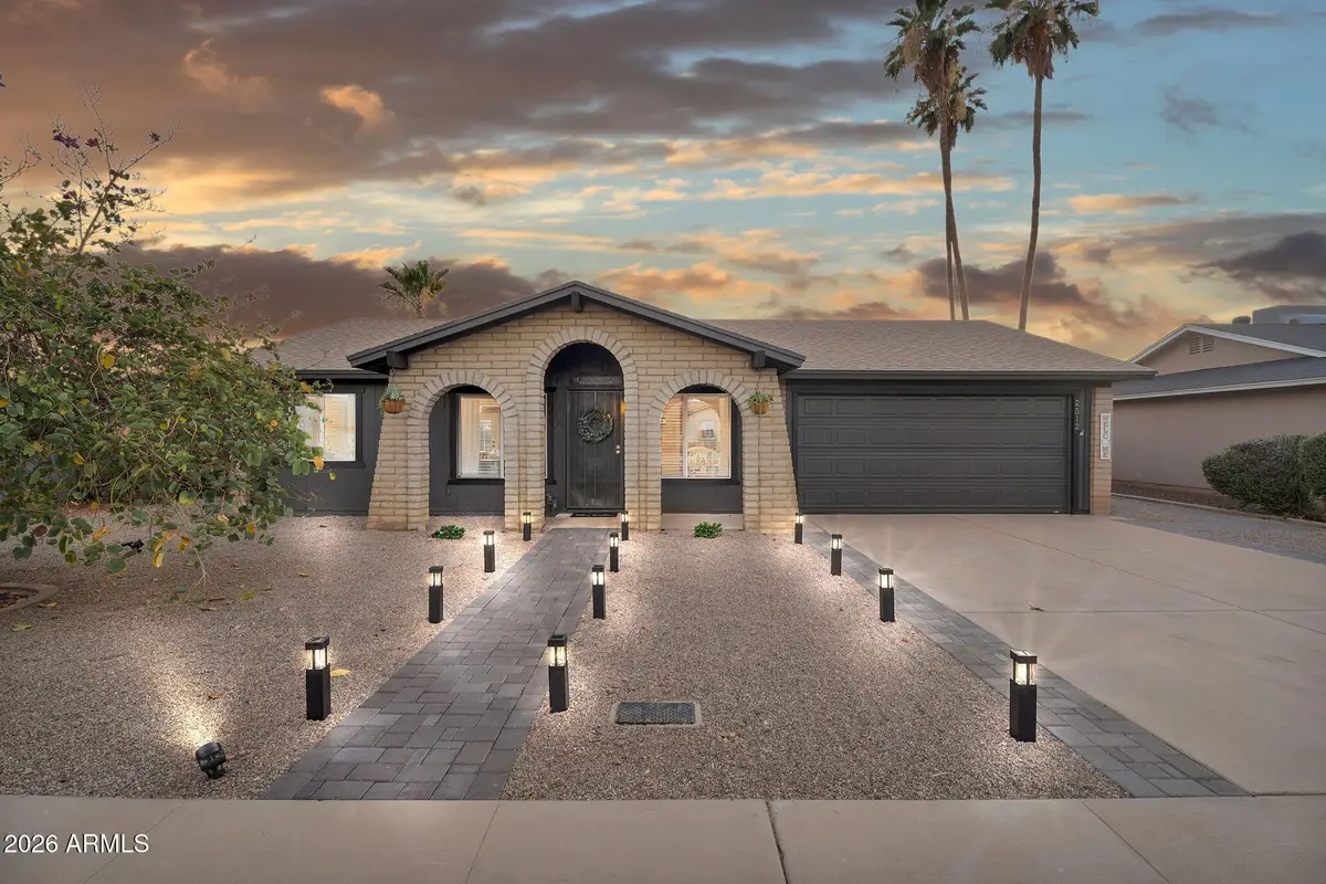 2512 S Evergreen Road, Tempe, AZ 85282 - #1