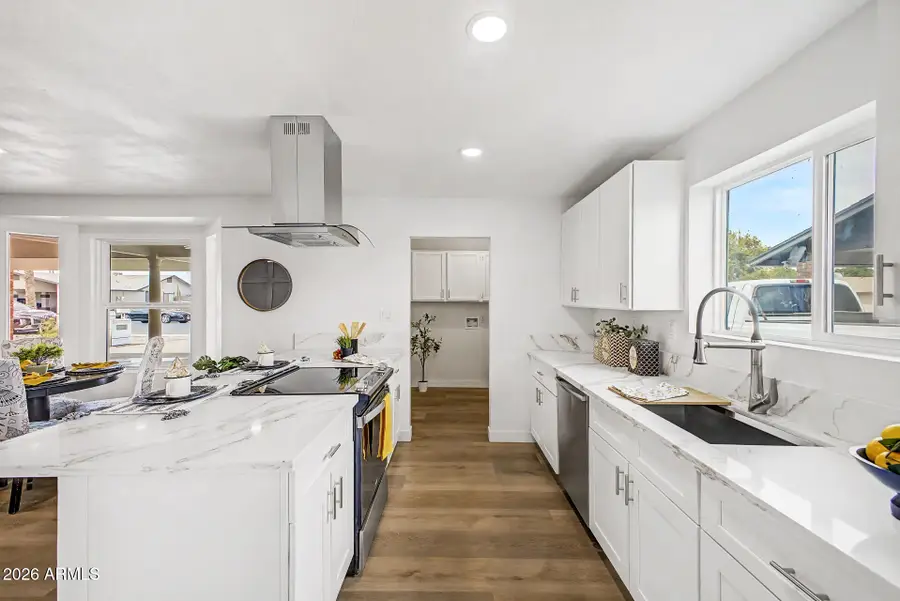 665 W Enid Avenue, Mesa, AZ 85210 - #2