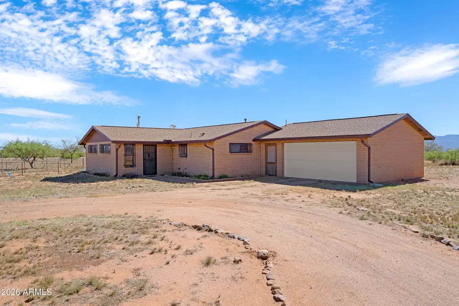 7691 E Dakota Road, Hereford, AZ 85615 - #2