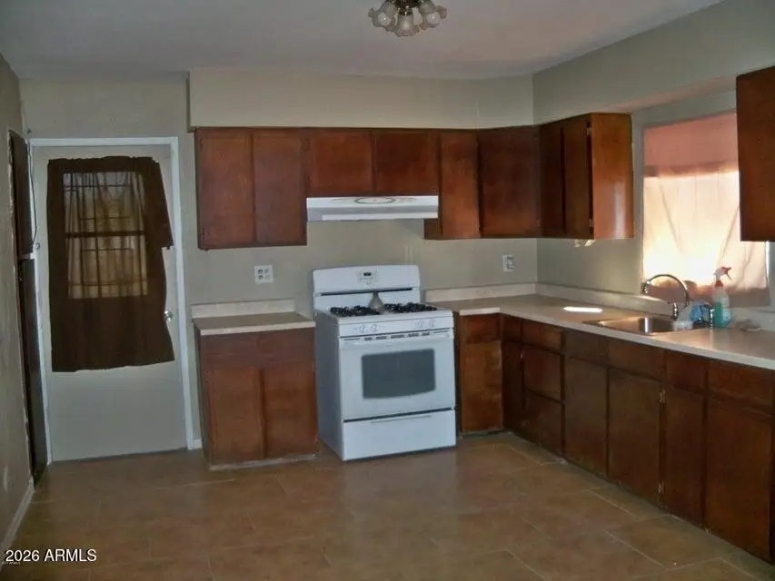 109 N 30th Drive, Phoenix, AZ 85009 - #2