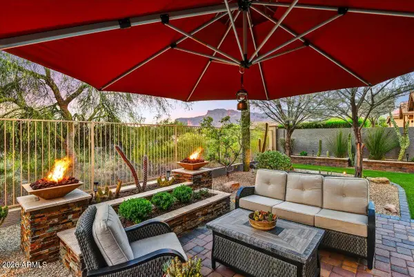 7060 E Cuernavaco Way, Gold Canyon, AZ 85118