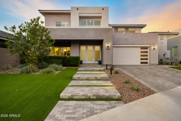 2935 S Sandstone Court, Gilbert, AZ 85295