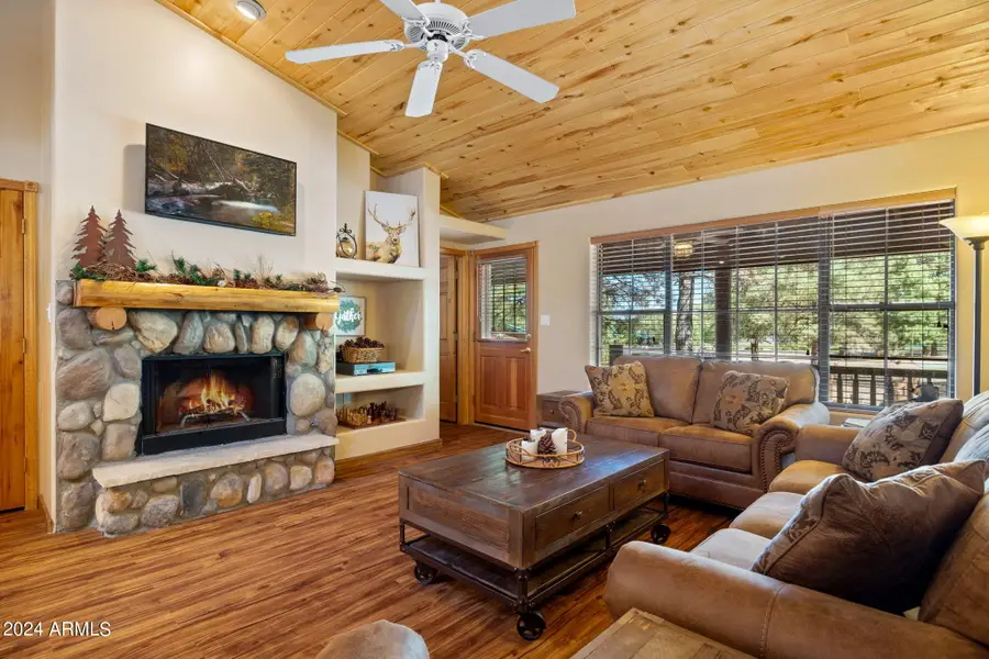 2708 Palomino Trail, Overgaard, AZ 85933 - #3