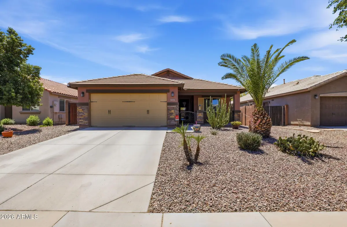 2215 E Hazeltine Way, Gilbert, AZ 85298 - #1
