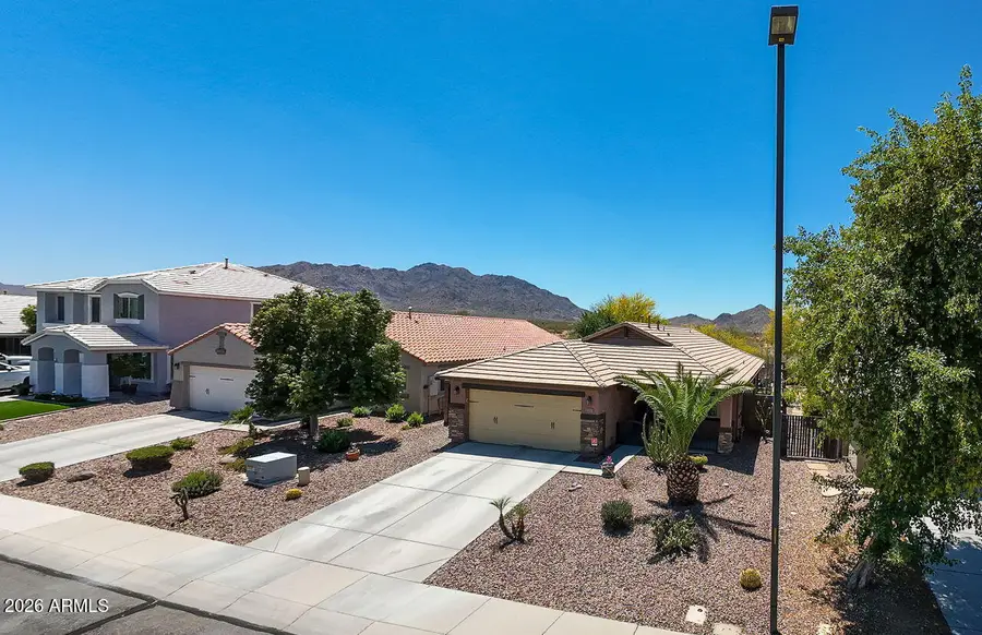 2215 E Hazeltine Way, Gilbert, AZ 85298 - #3
