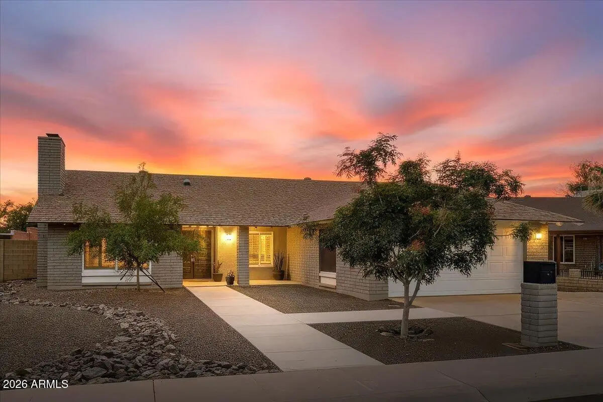 4611 W Echo Lane, Glendale, AZ 85302 - #1