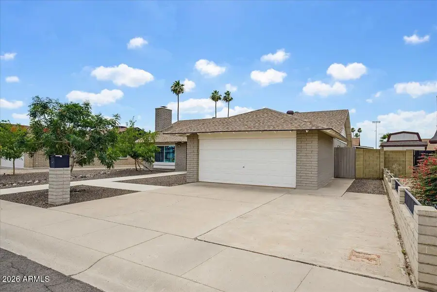 4611 W Echo Lane, Glendale, AZ 85302 - #3