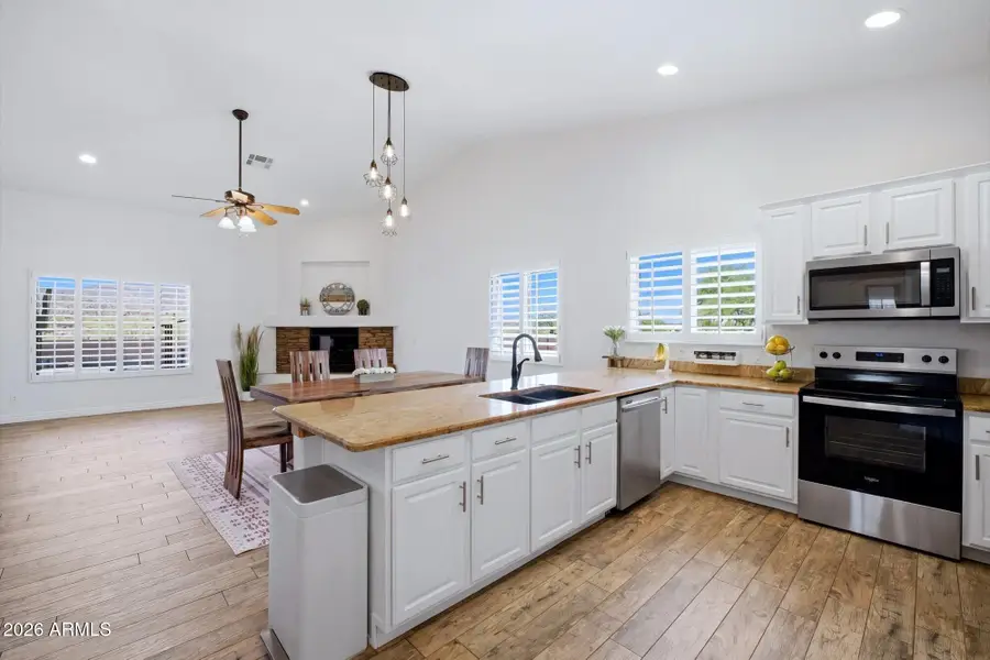 40724 N Central Avenue, Phoenix, AZ 85086 - #3