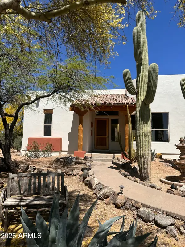 45319 N 18th Street, New River, AZ 85087