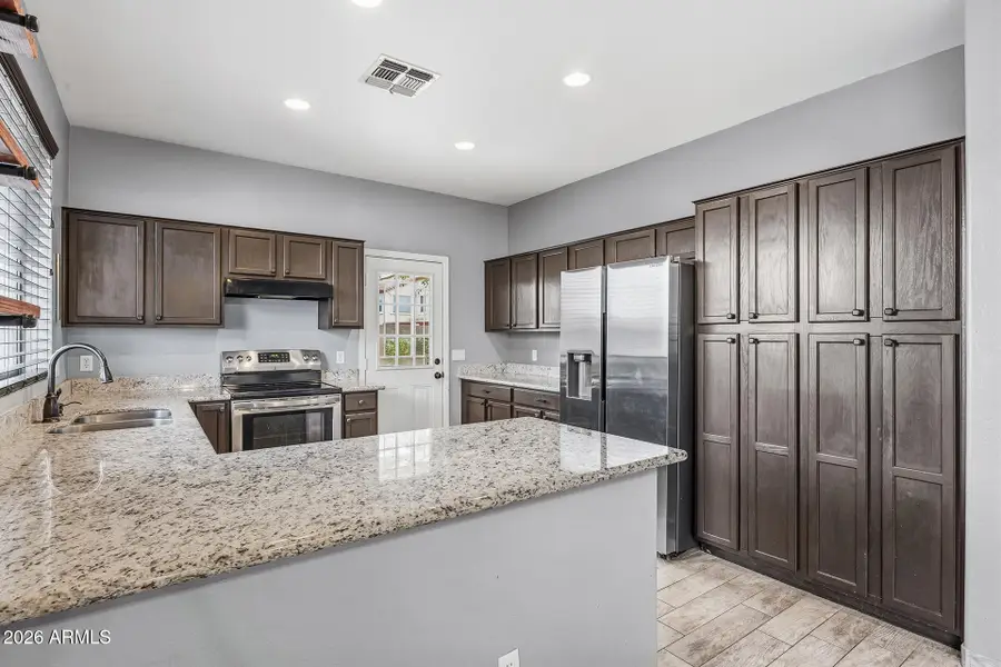8303 N 56th Lane, Glendale, AZ 85302 - #2