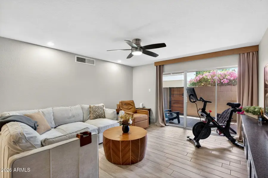 2233 E Highland Avenue #134, Phoenix, AZ 85016 - #2