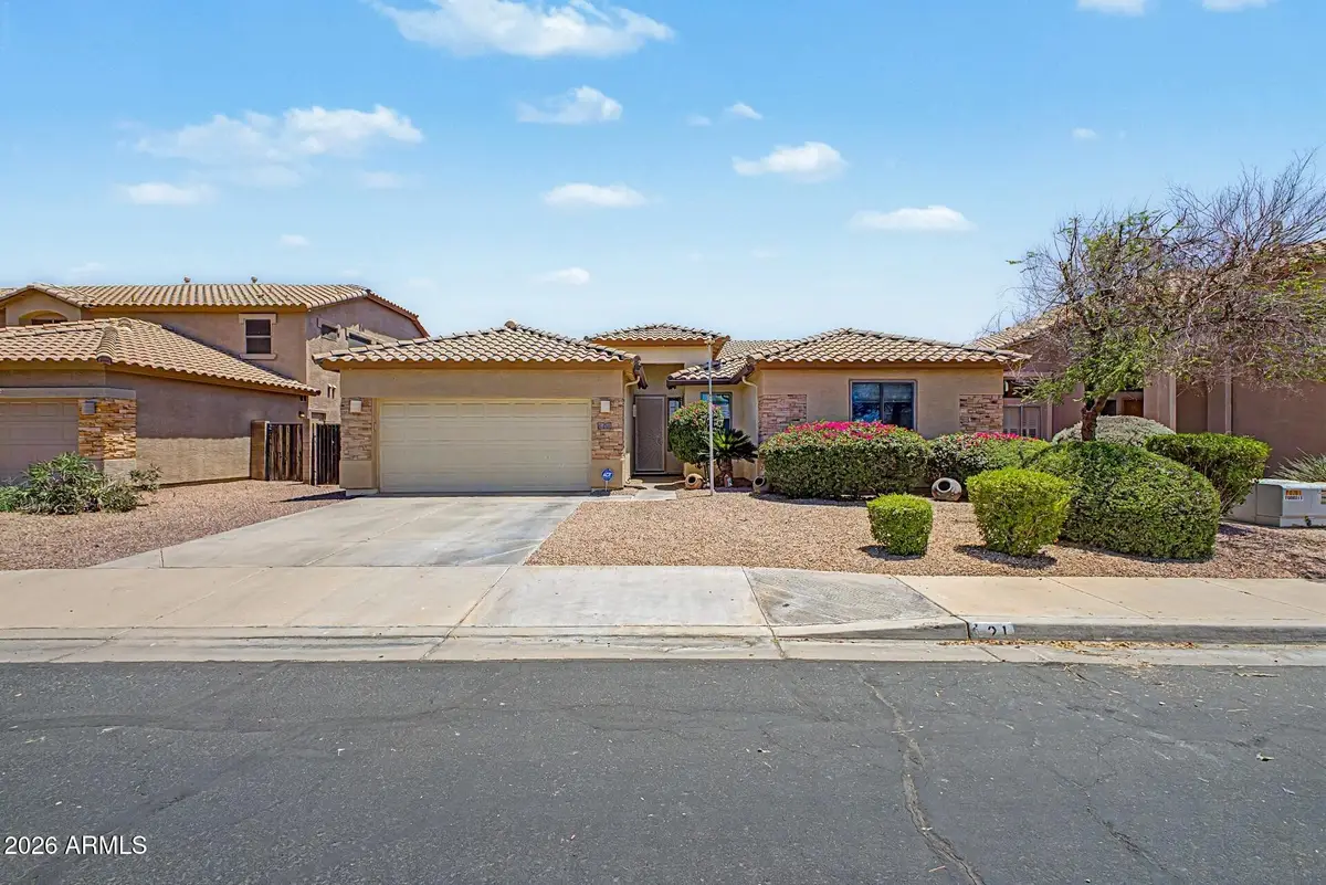 21 N 119th Avenue, Avondale, AZ 85323 - #1