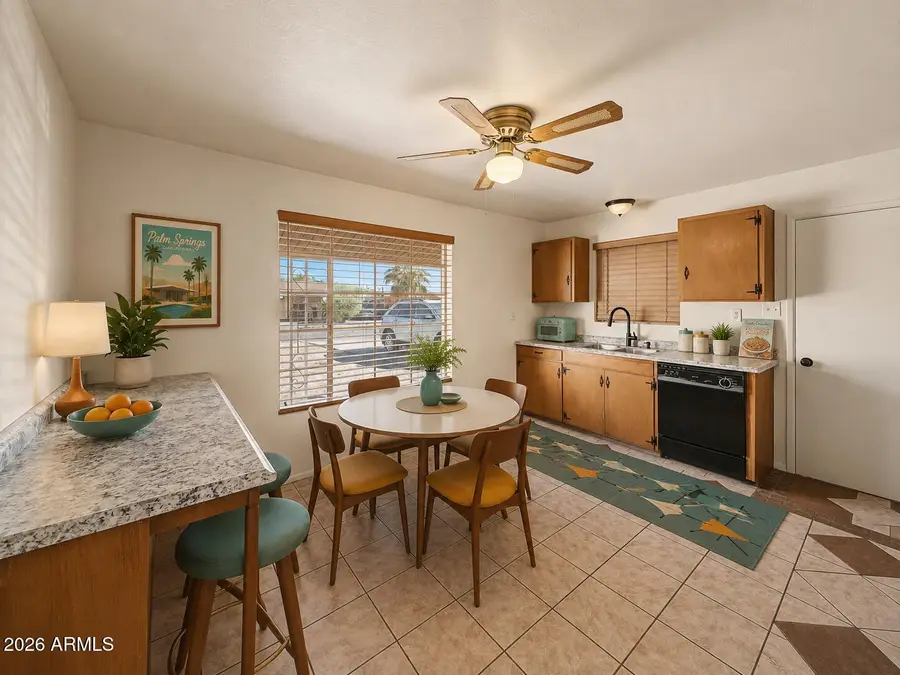 924 E Granada Avenue, Apache Junction, AZ 85119 - #3
