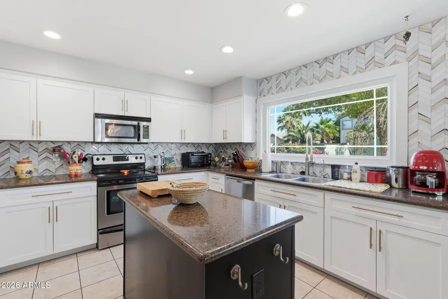 2451 W Sunset Way, San Tan Valley, AZ 85144 - #2