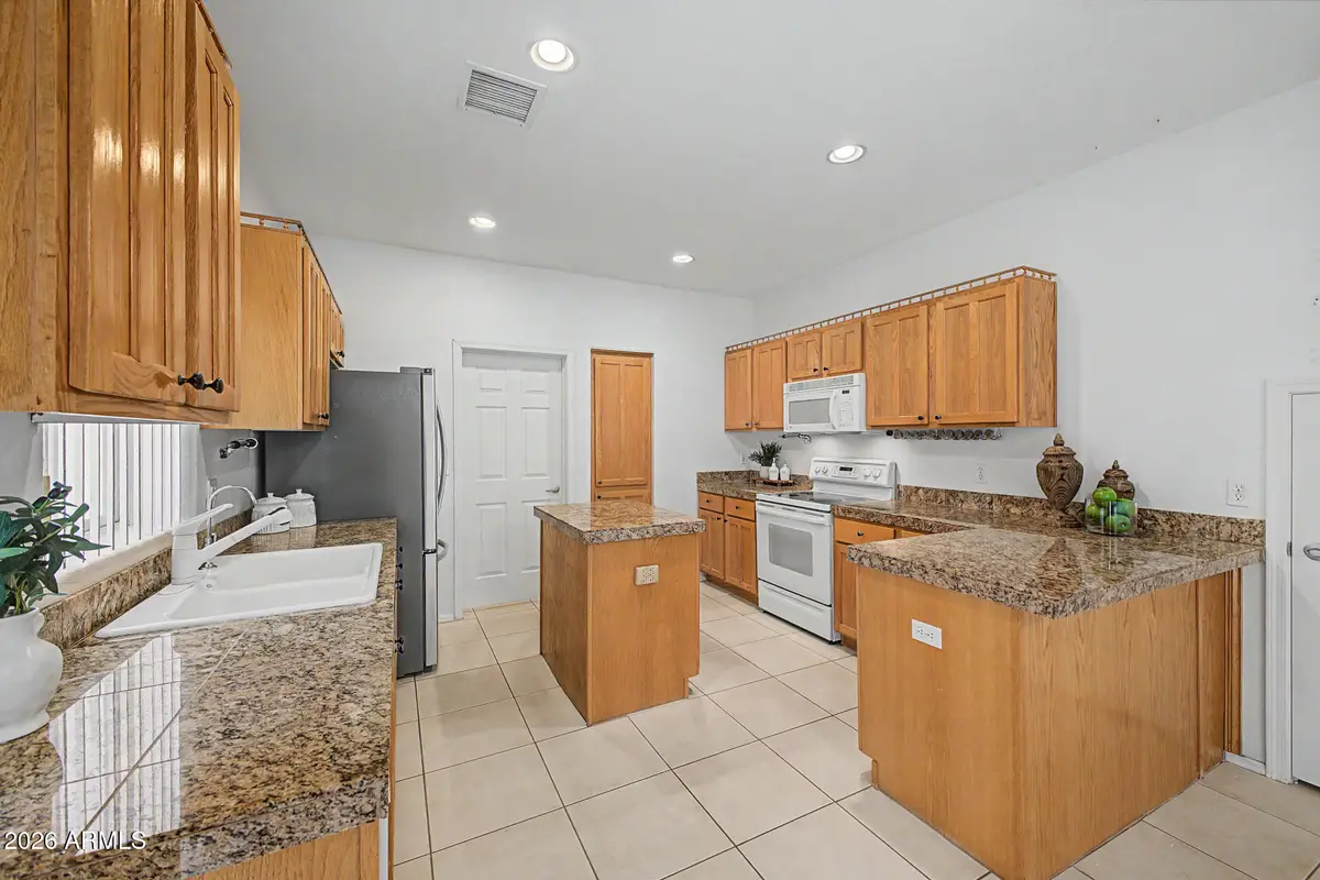 2637 E Campbell Avenue, Phoenix, AZ 85016 - #1
