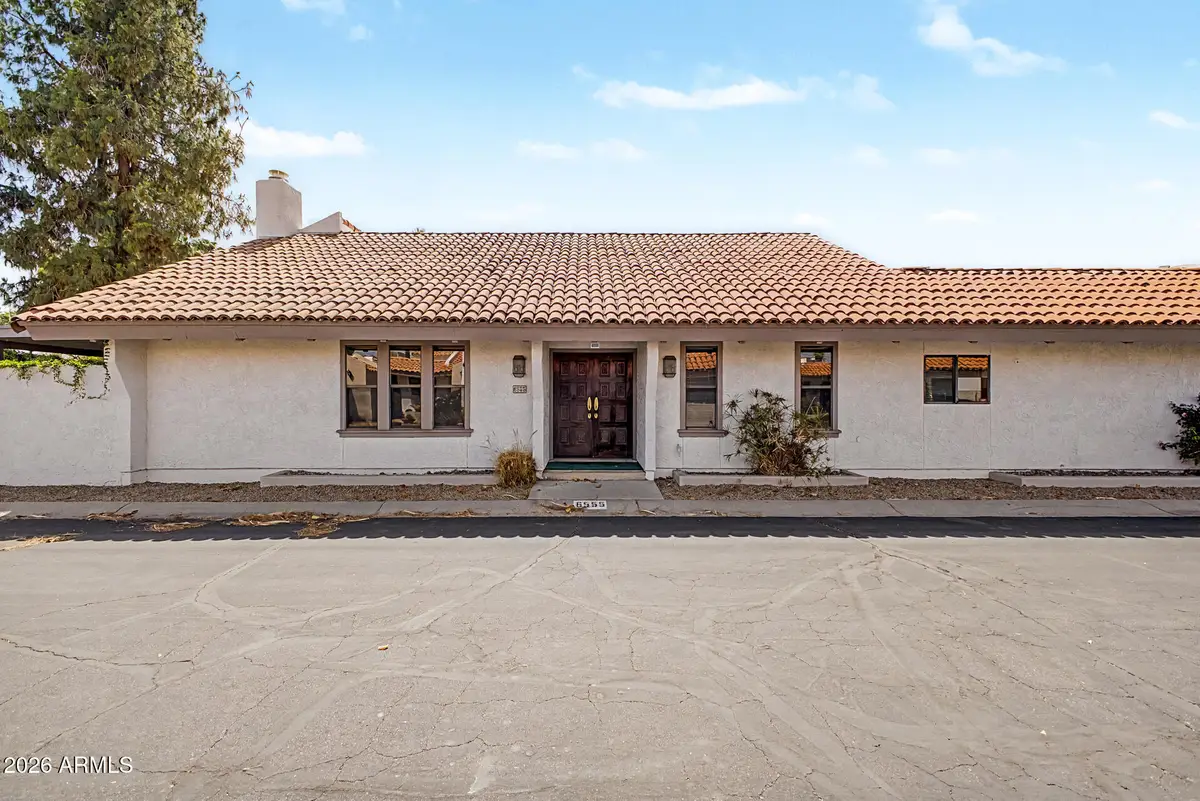 6555 N Maryland Circle, Phoenix, AZ 85013 - #1