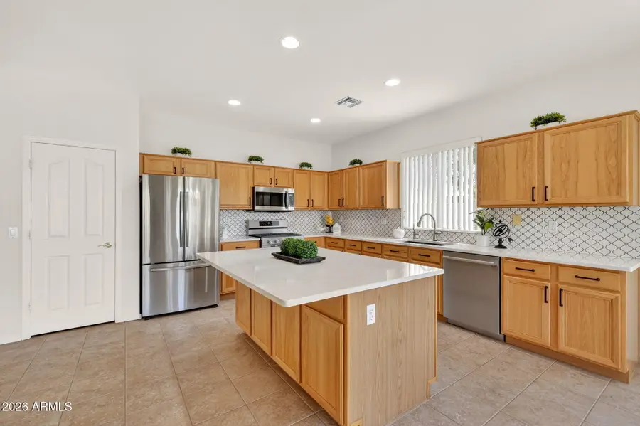954 E Devon Drive, Gilbert, AZ 85296 - #2