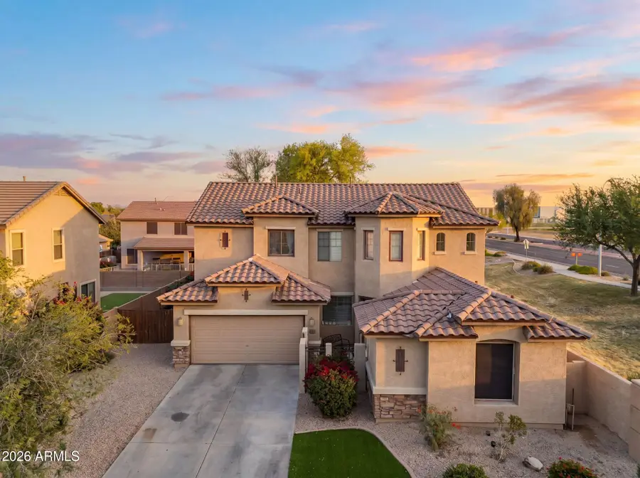 82 W Raven Drive, Chandler, AZ 85286 - #3