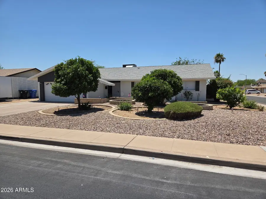 3555 W Acoma Drive, Phoenix, AZ 85053 - #2