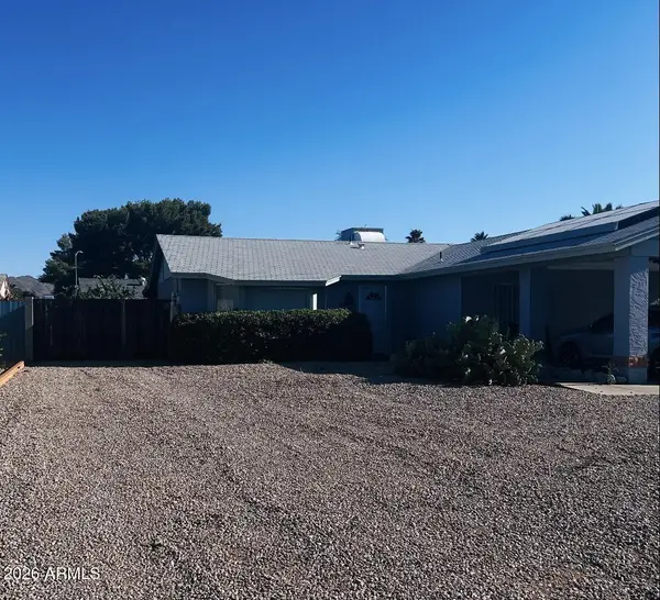3901 E Windrose Drive, Phoenix, AZ 85032