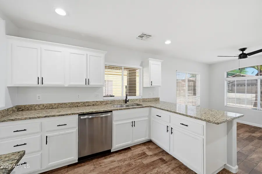 868 E Laredo Street, Chandler, AZ 85225 - #3