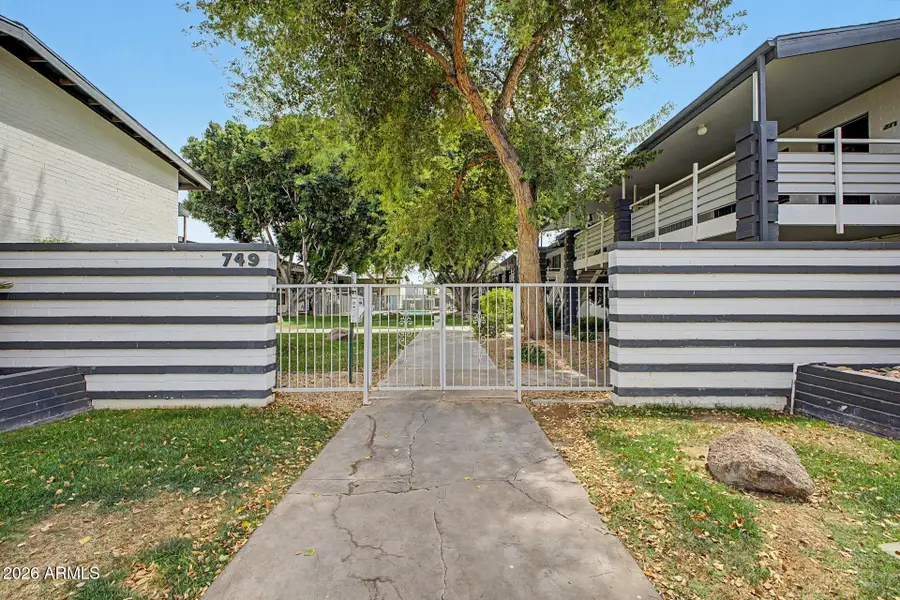 749 E Montebello Avenue #128, Phoenix, AZ 85014 - #2