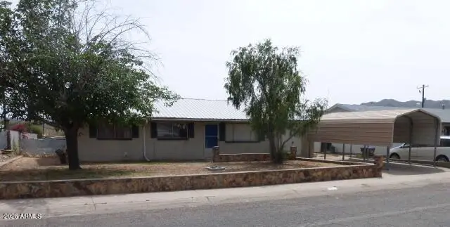 303 W Greenwich Road, Kearny, AZ 85137 - #2