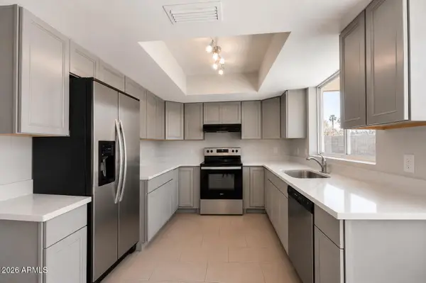 6353 W Mission Lane, Glendale, AZ 85302