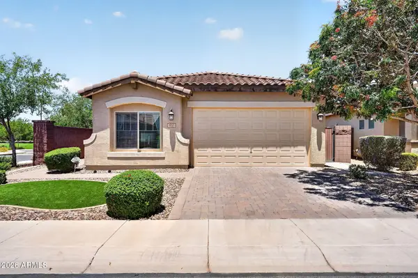 950 W Sisso Tree Avenue, San Tan Valley, AZ 85140