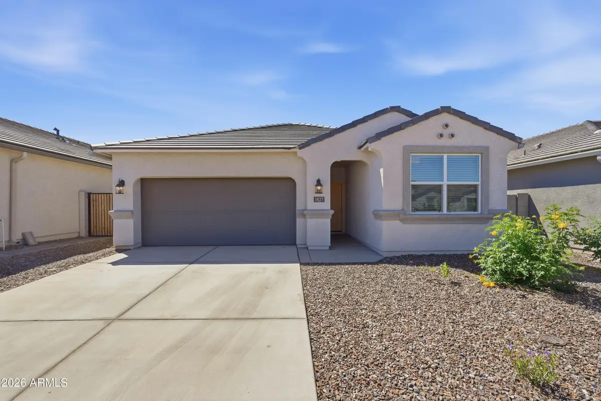 1827 W Stanton Avenue, Apache Junction, AZ 85120 - #1