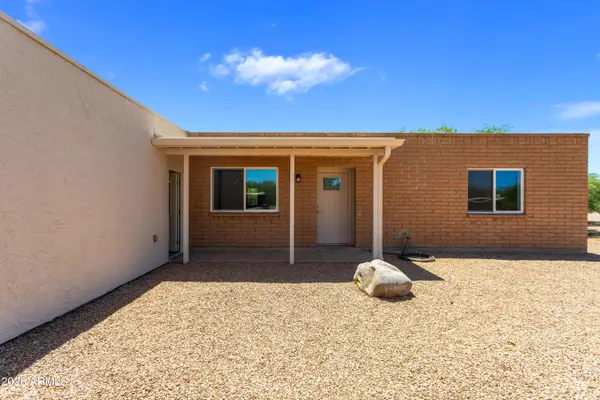 2061 N Laurel Place, Huachuca City, AZ 85616