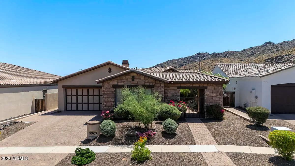 9909 S 6th Place, Phoenix, AZ 85042 - #1