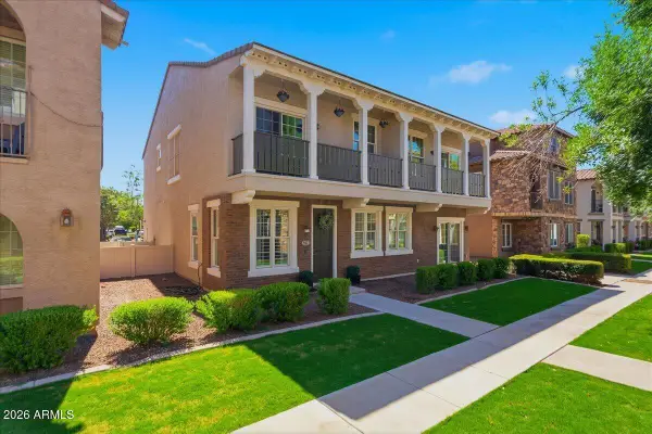 902 S Annie Lane, Gilbert, AZ 85296