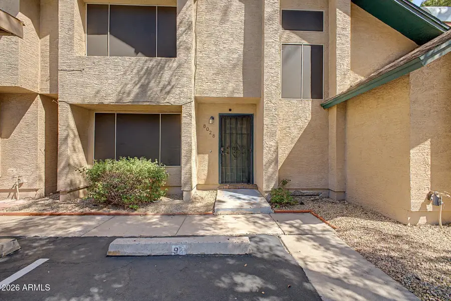 8028 N 48th Avenue, Glendale, AZ 85302 - #2