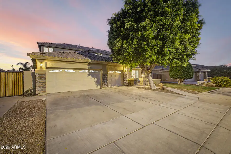 8039 W Foothill Drive, Peoria, AZ 85383 - #2