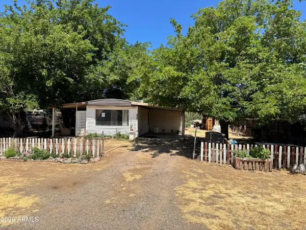 17146 E Meadow Lane, Mayer, AZ 86333