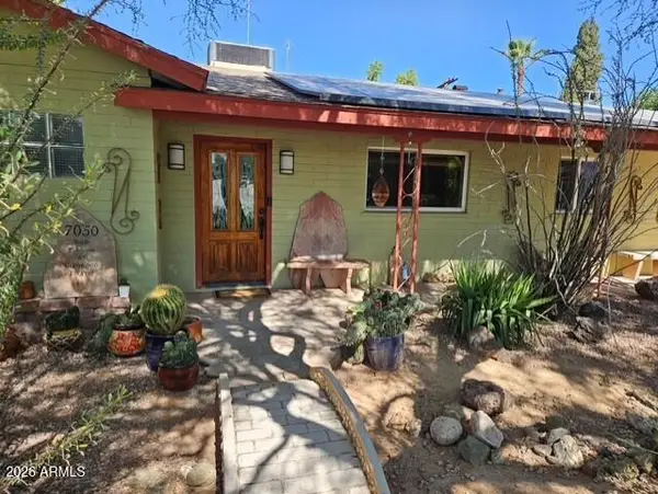 7050 N 8th Avenue, Phoenix, AZ 85021
