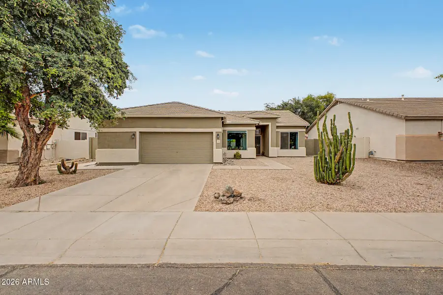 106 E Smoke Tree Road, Gilbert, AZ 85296 - #2
