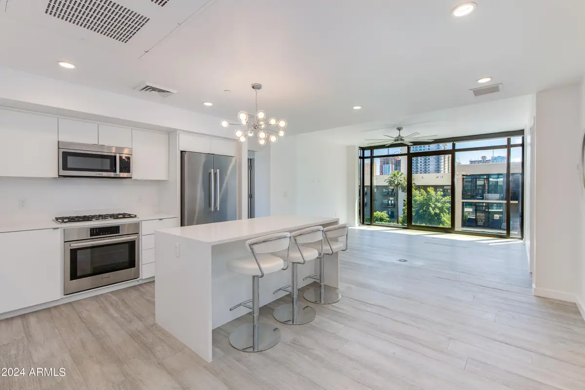 200 W Portland Street #511, Phoenix, AZ 85003 - #1